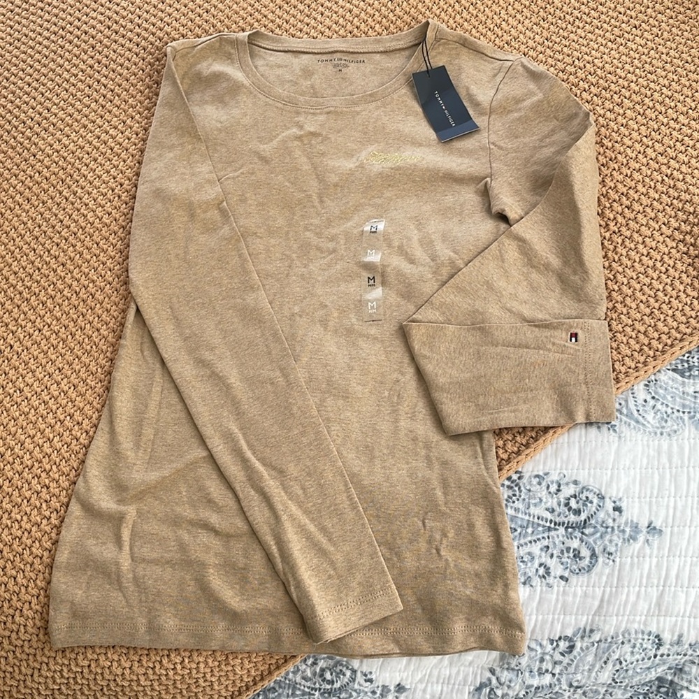 Timmy Hillfiger Long Sleeve Size M